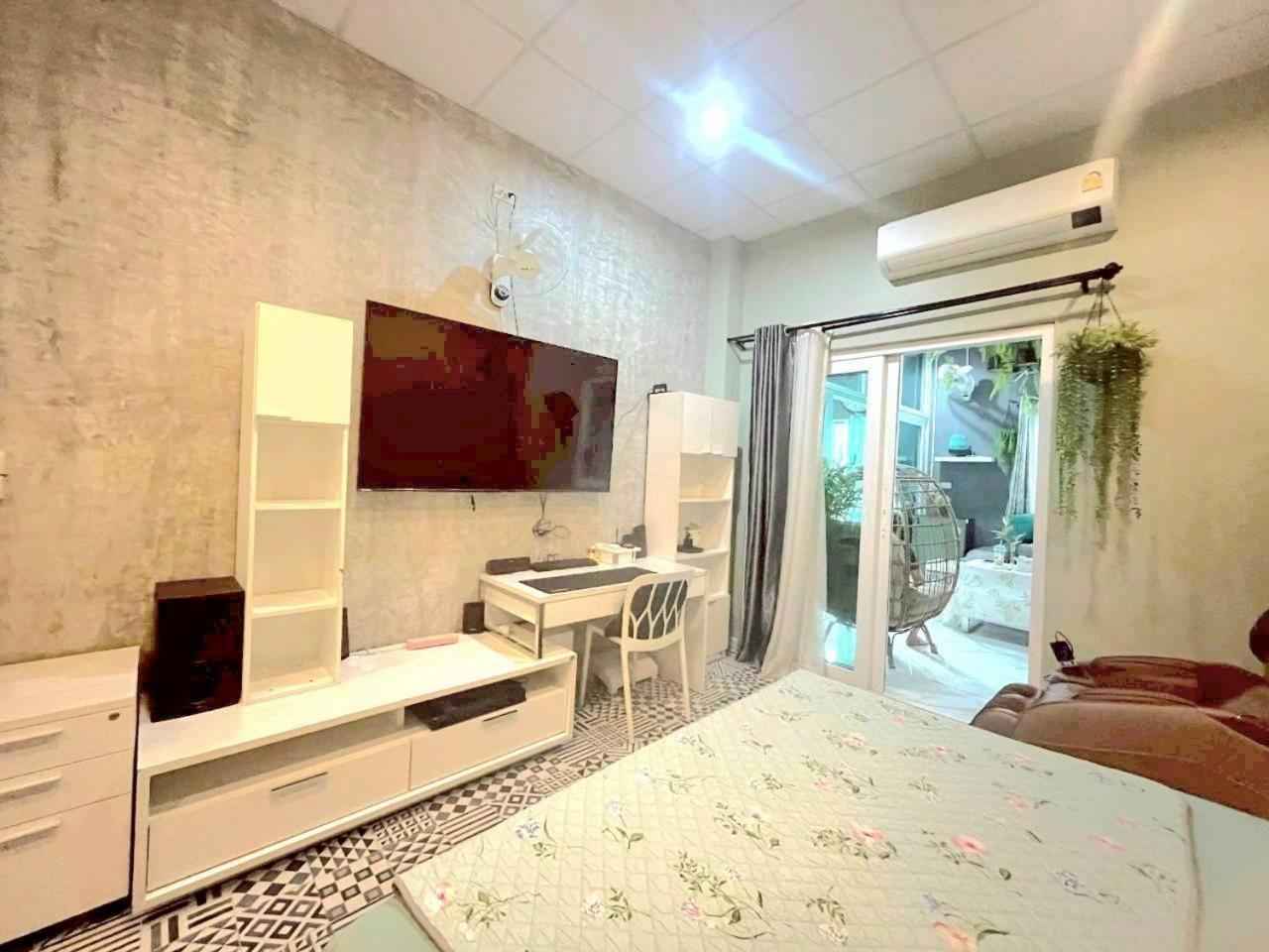 Deluxe Queen Suite